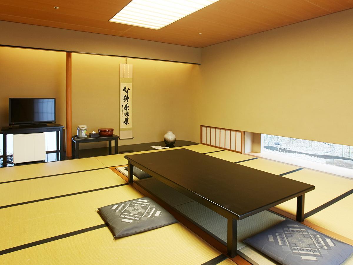 Osaka Academia Hotel Exterior photo